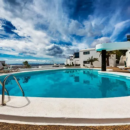 Vivienda Vacacional Lizzy Puerto del Carmen  Exterior photo